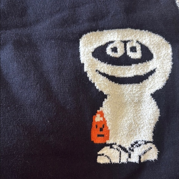 QueenWest Halloween trick-or-treating, mummy decorative throw 🎃 - Picture 3 of 7